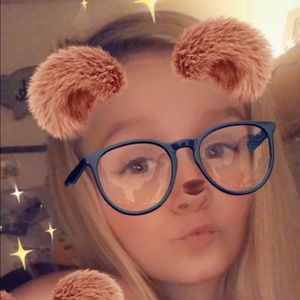 Meet your Posher, Jade